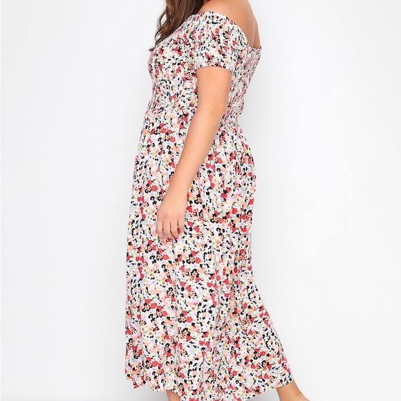 🌻Curve Red Floral Bardot Maxi Dress 
🌻bust-36,38
🌻length-57 - Picture 6 of 7